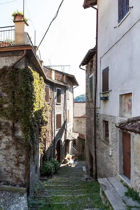 Holiday home La Dimora Del Nonno Cesco Villa Plesio